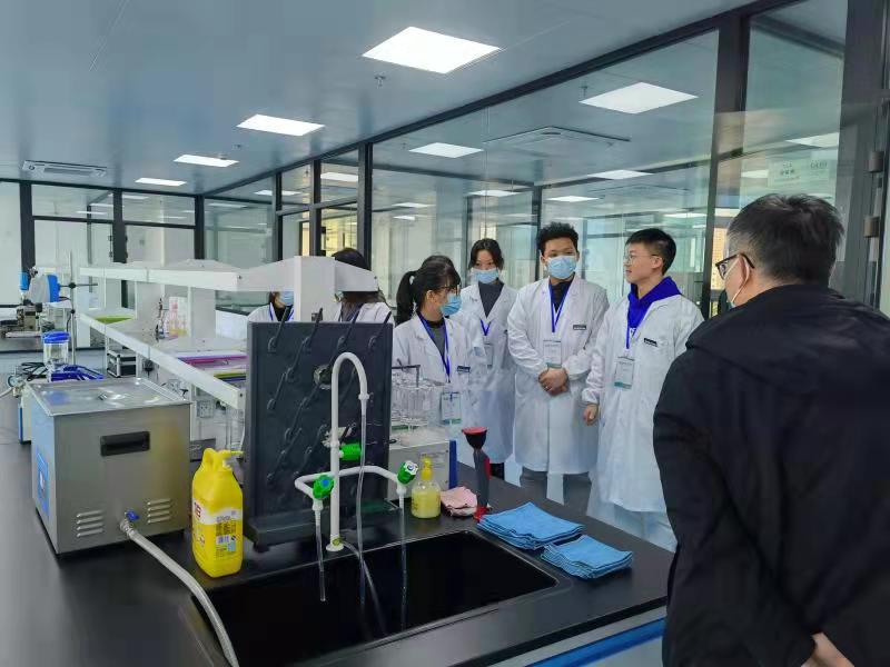 1642138257338582.jpg 8165339cab7b845c905430c1384b05b.jpg